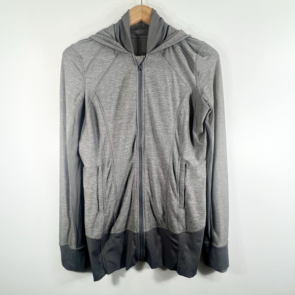 Lululemon Jacket Size 8 Gray Jacket Daily Practice Jacket Heathered Slate *READ*